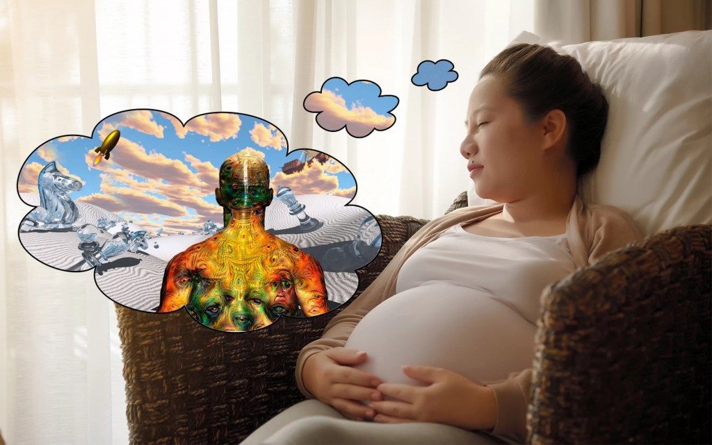 Странные сны и кошмары во время беременности