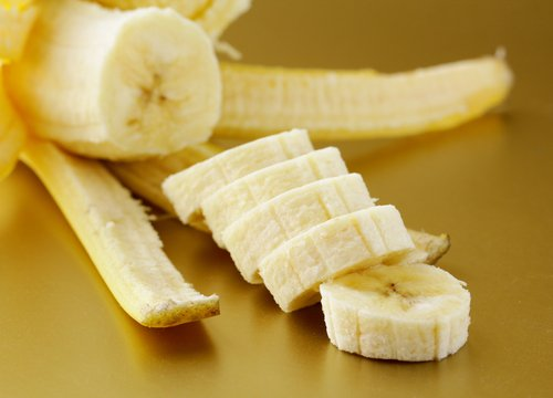 банан порезали