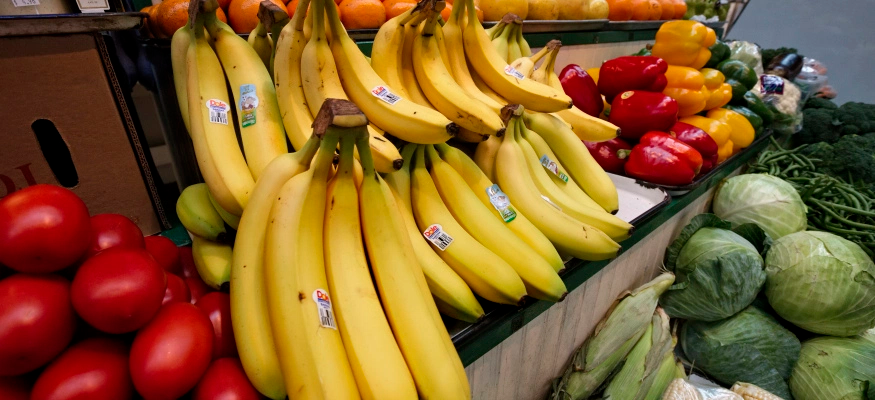 бананы на рынке