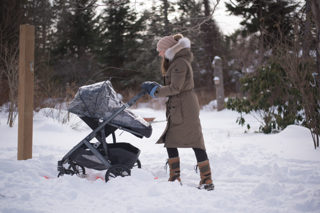 прогулка с новорожденным зимой