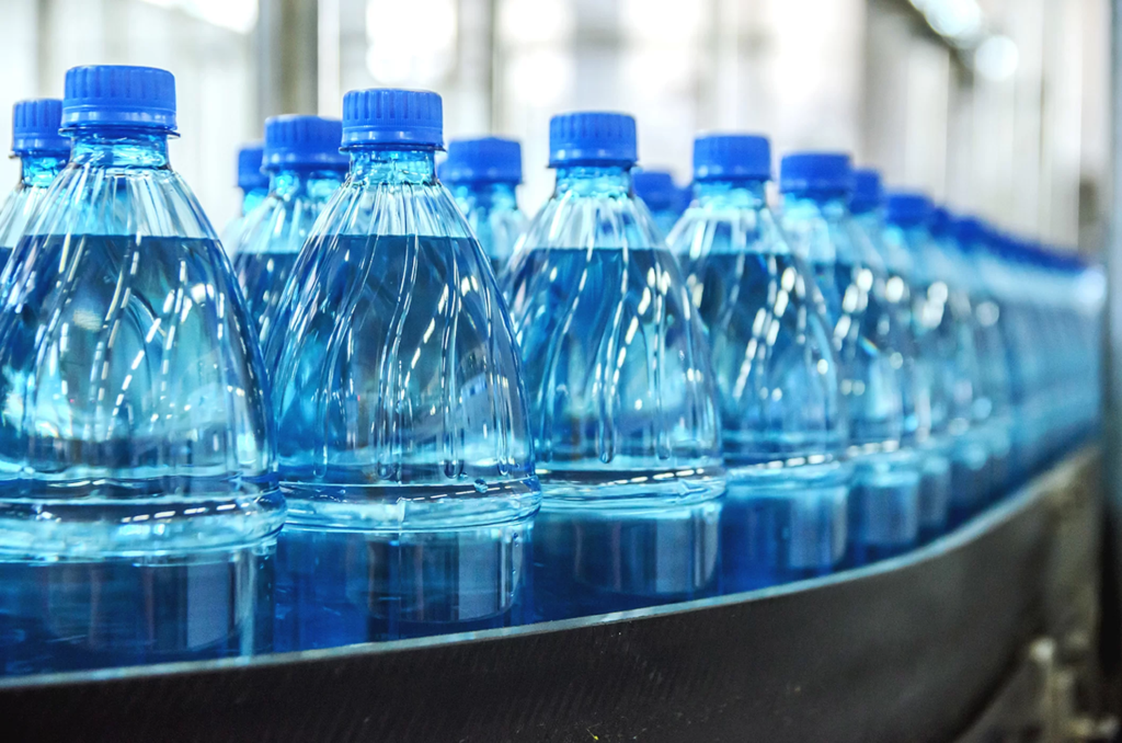Пластиковые бутылки для воды