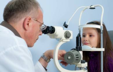 Что такое склеропластика глаз и особенности проведения процедуры у детей