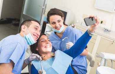 В чем преимущества платной стоматологии?